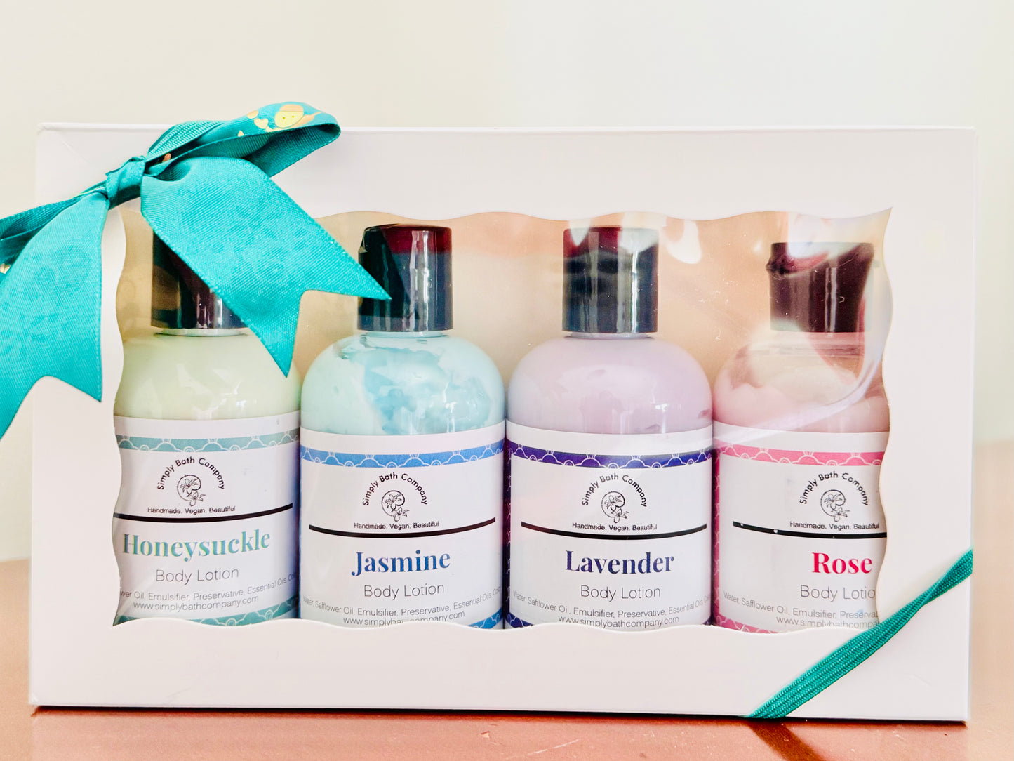 Small lotion bottle gift set